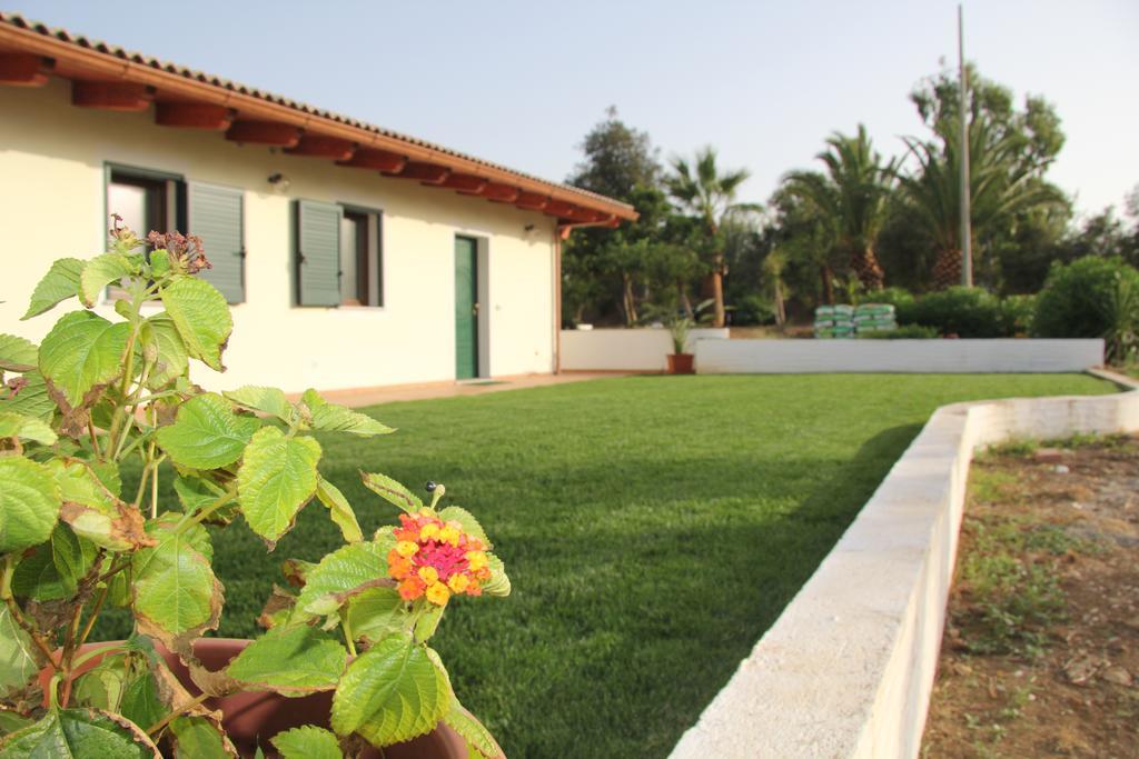 Agliado Villa Платамона Екстериор снимка